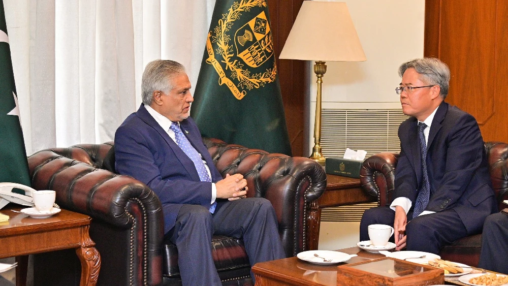 Pakistan engages with China, Egypt on regional stability amid US-Iran talks